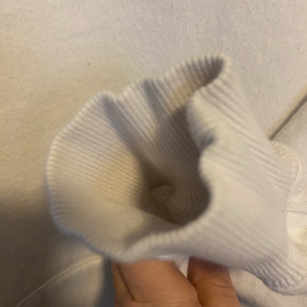 The North Face Women's White Hoodie - Picture 7 of 10